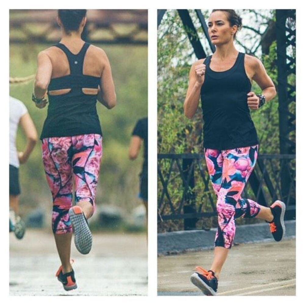 Lululemon Run: Inspire Crop II Secret Garden / Black
